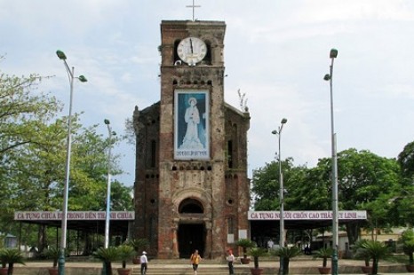 Tour Sài Gòn - Miền Trung 4 Ngày 3 Đêm (Đà Nẵng - Sơn Trà - Hội An - Bà Nà - Huế)